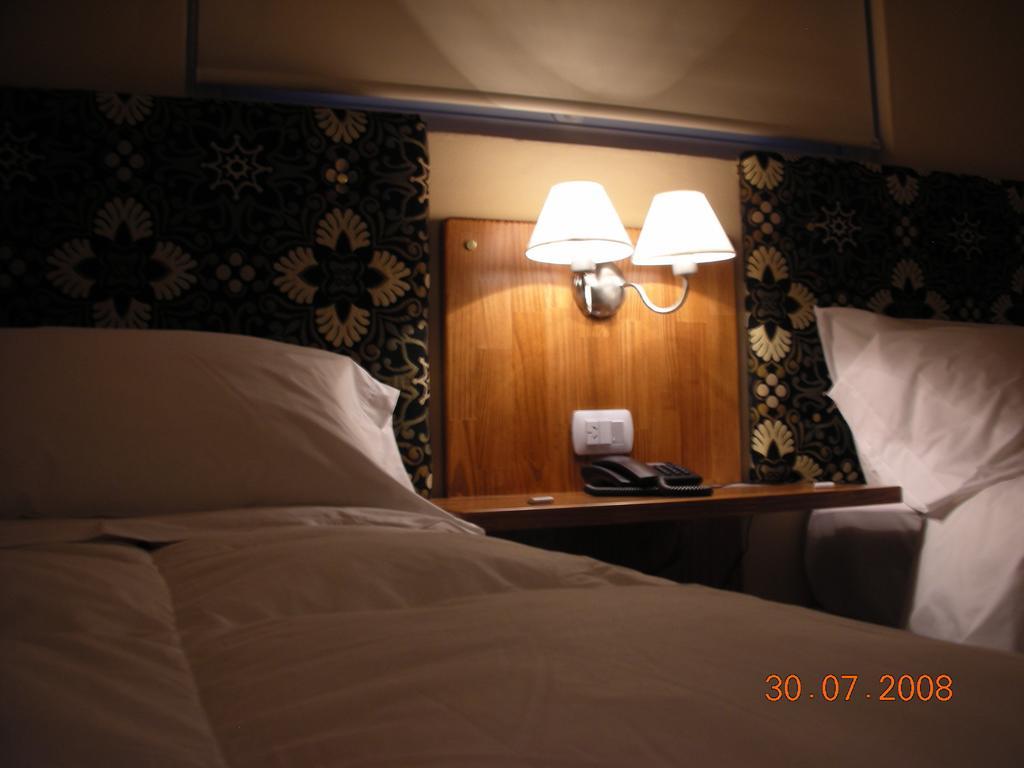 Euskadi Hotel General Pico Værelse billede