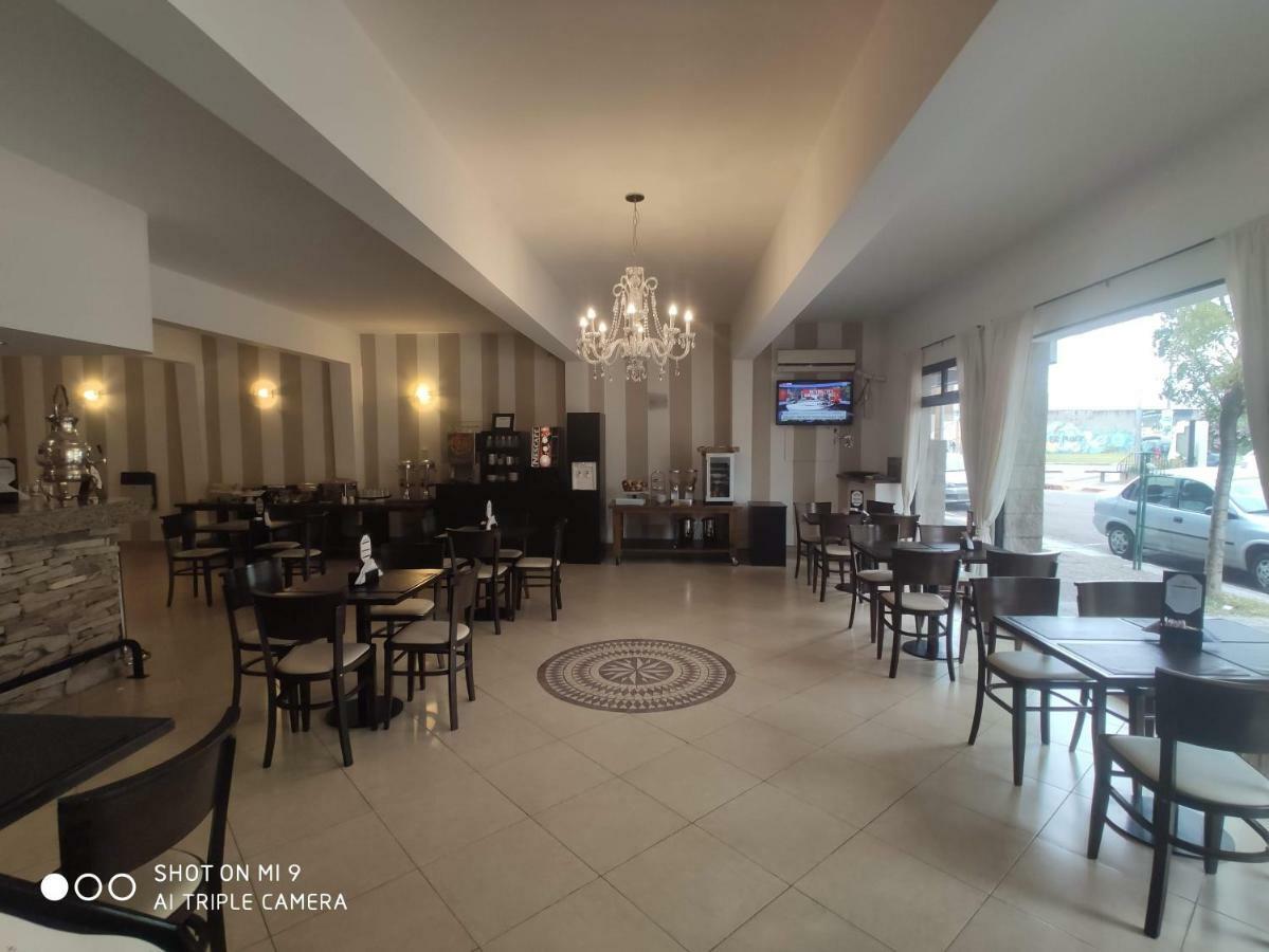Euskadi Hotel General Pico Eksteriør billede